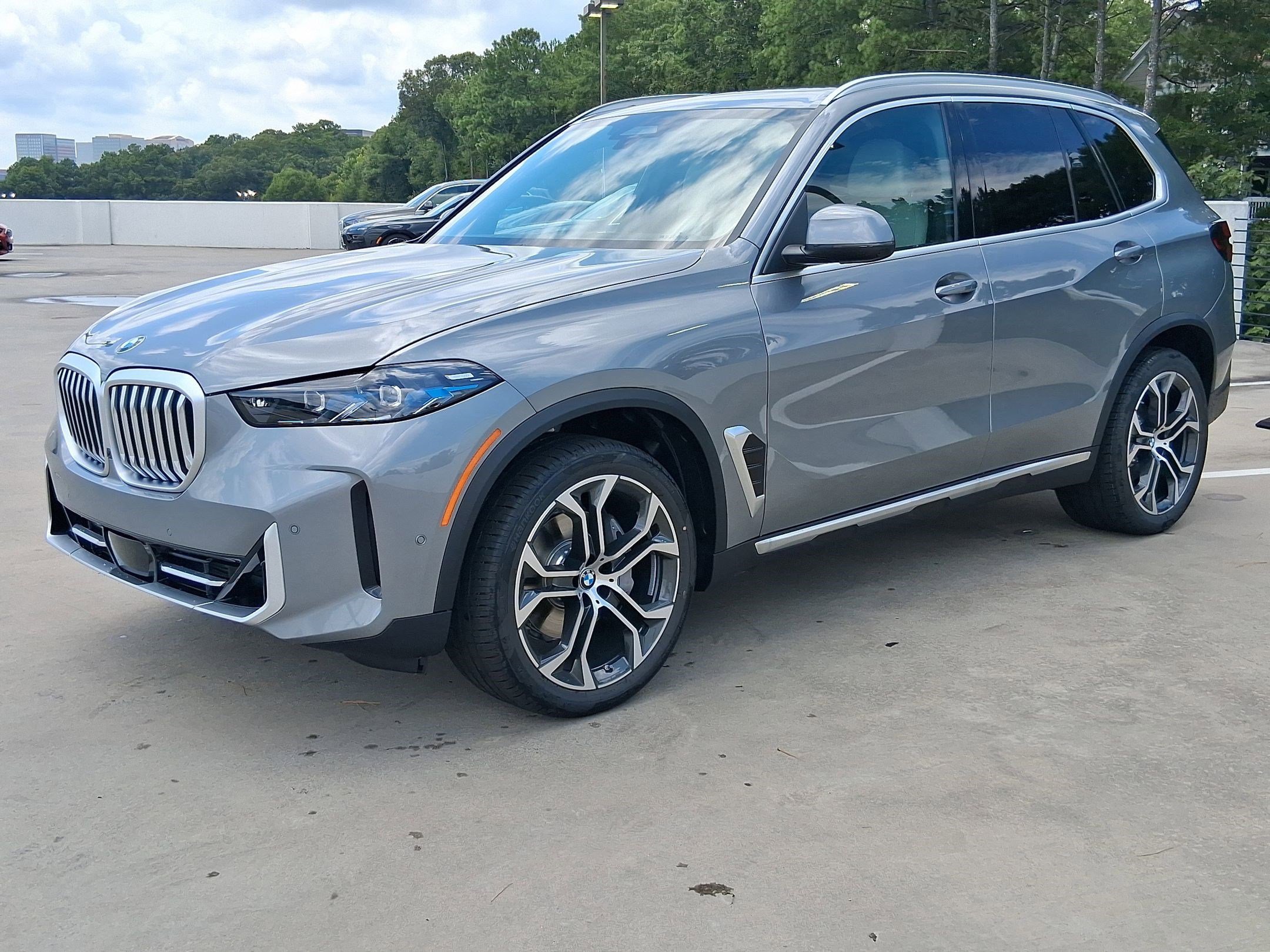 2026 Bmw X5 xDrive40i photo 2