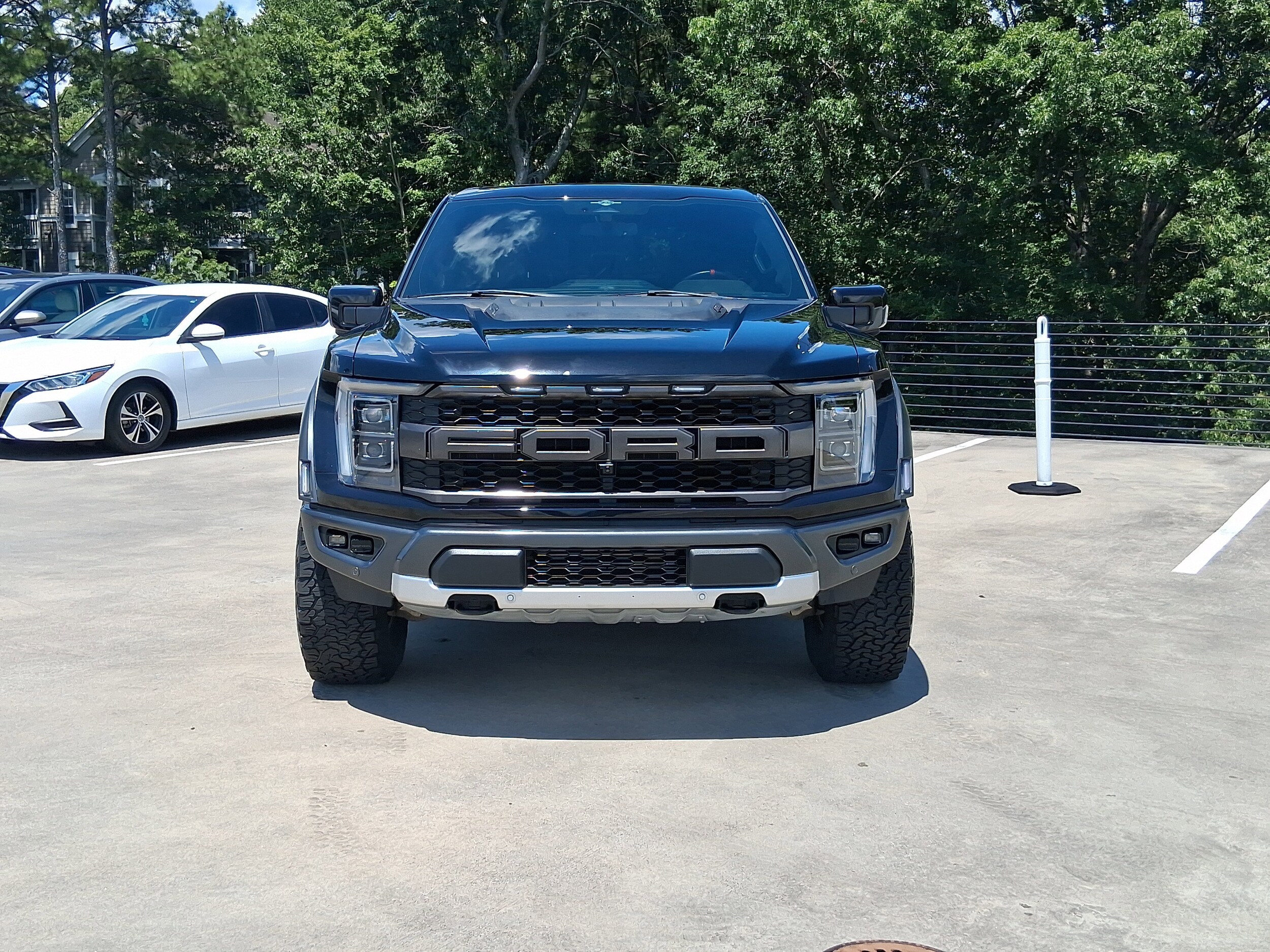 2023 Ford F-150 Raptor photo 2