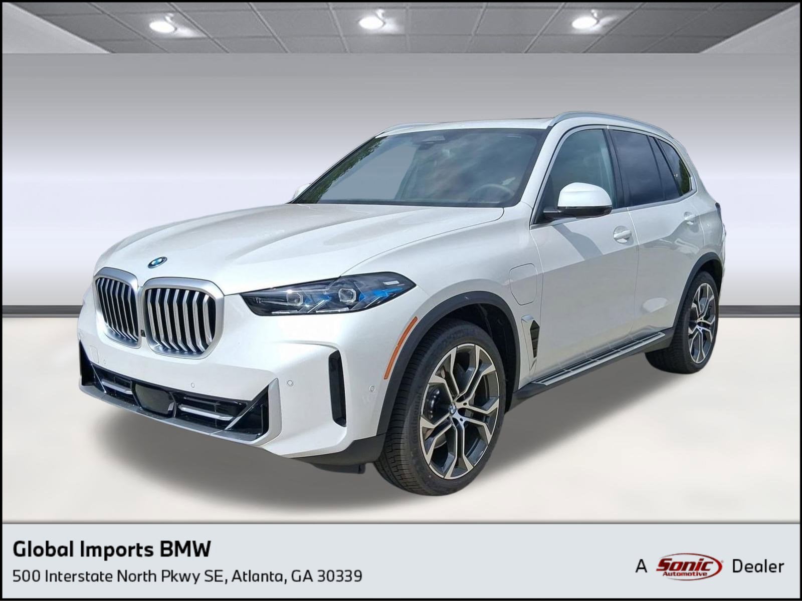 2026 BMW X5 50e's photo