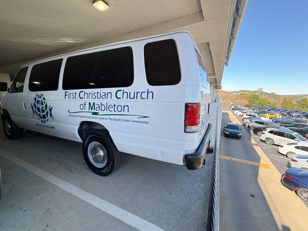 Used 2000 Ford E-350 Super Duty Wagon Extended Wagon