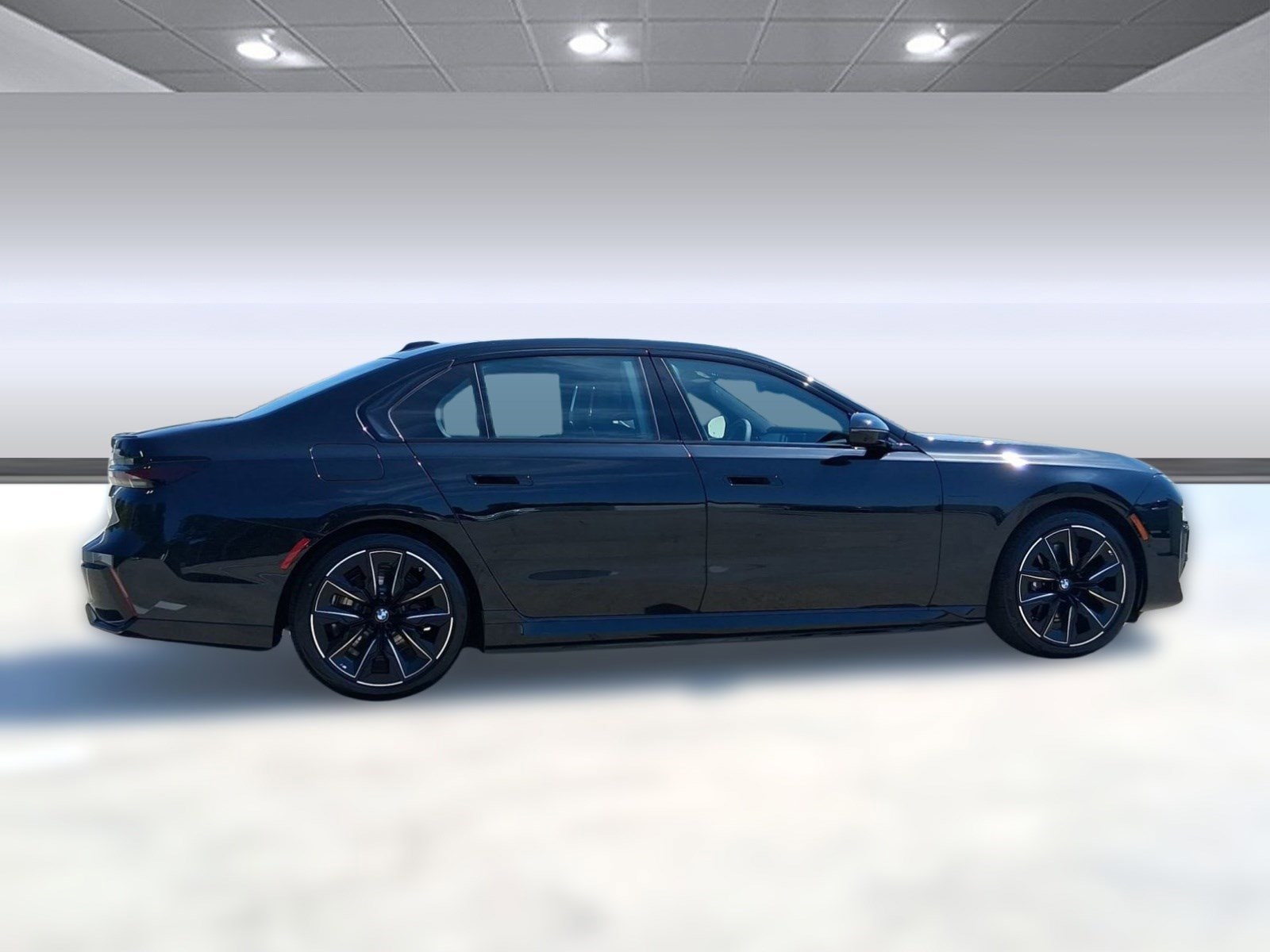 2026 BMW 7 Series 750e - Photo 7