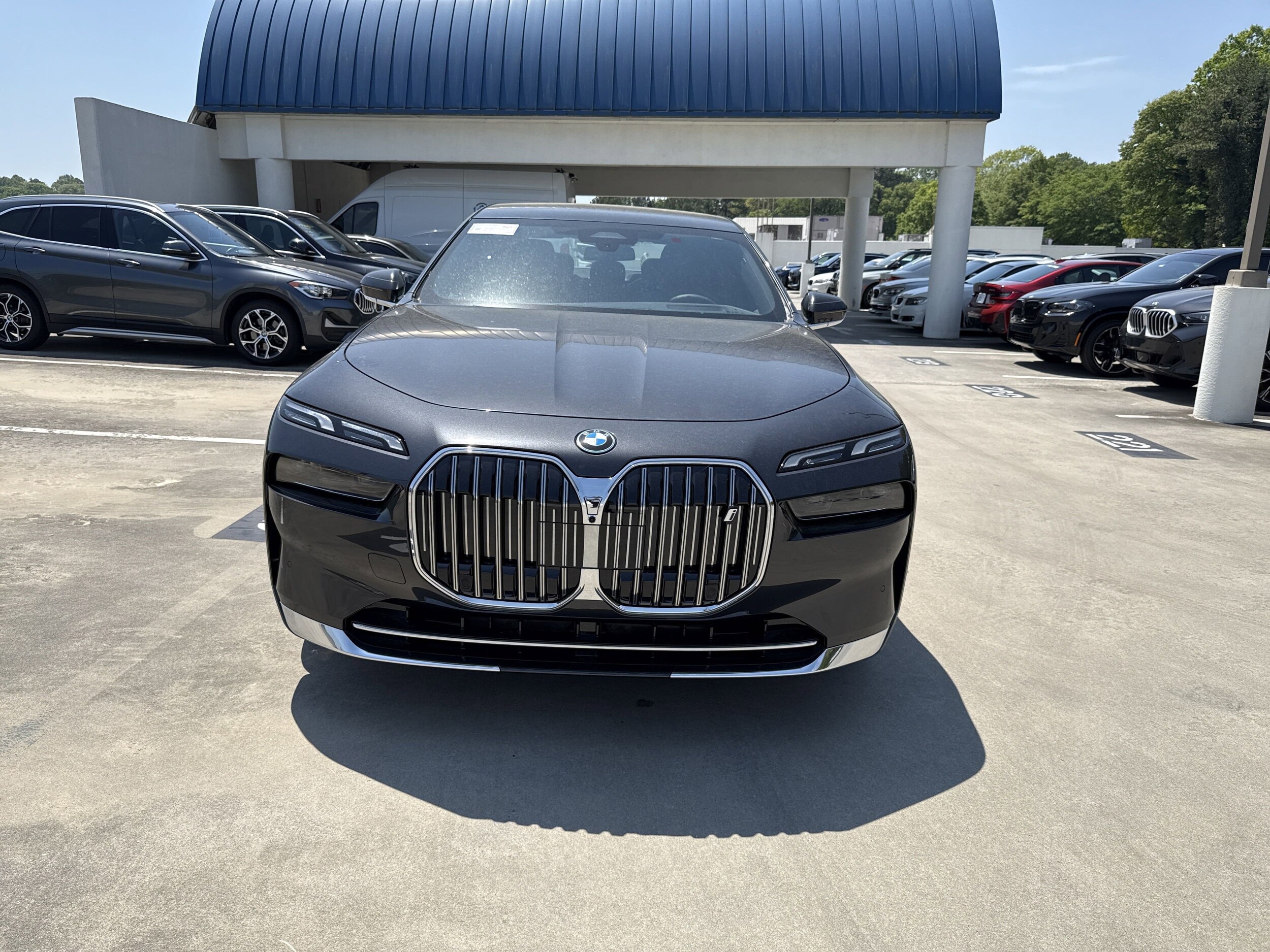 2025 Bmw i7 eDrive50 photo 2