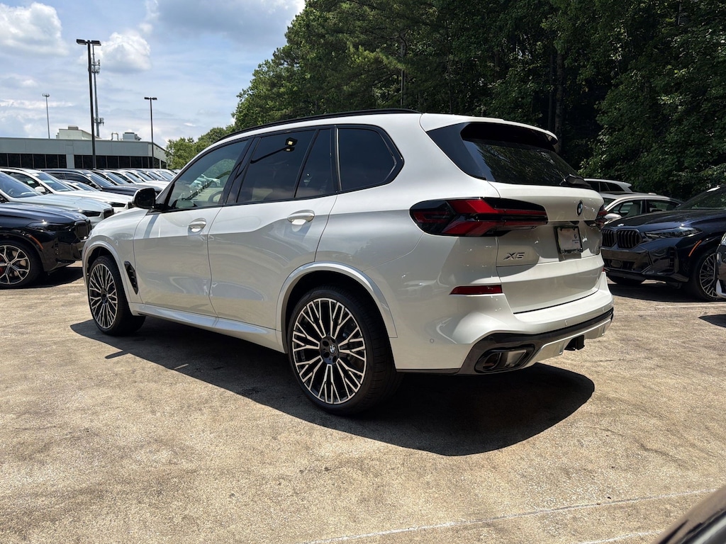 New 2026 BMW X5 xDrive40i SUV