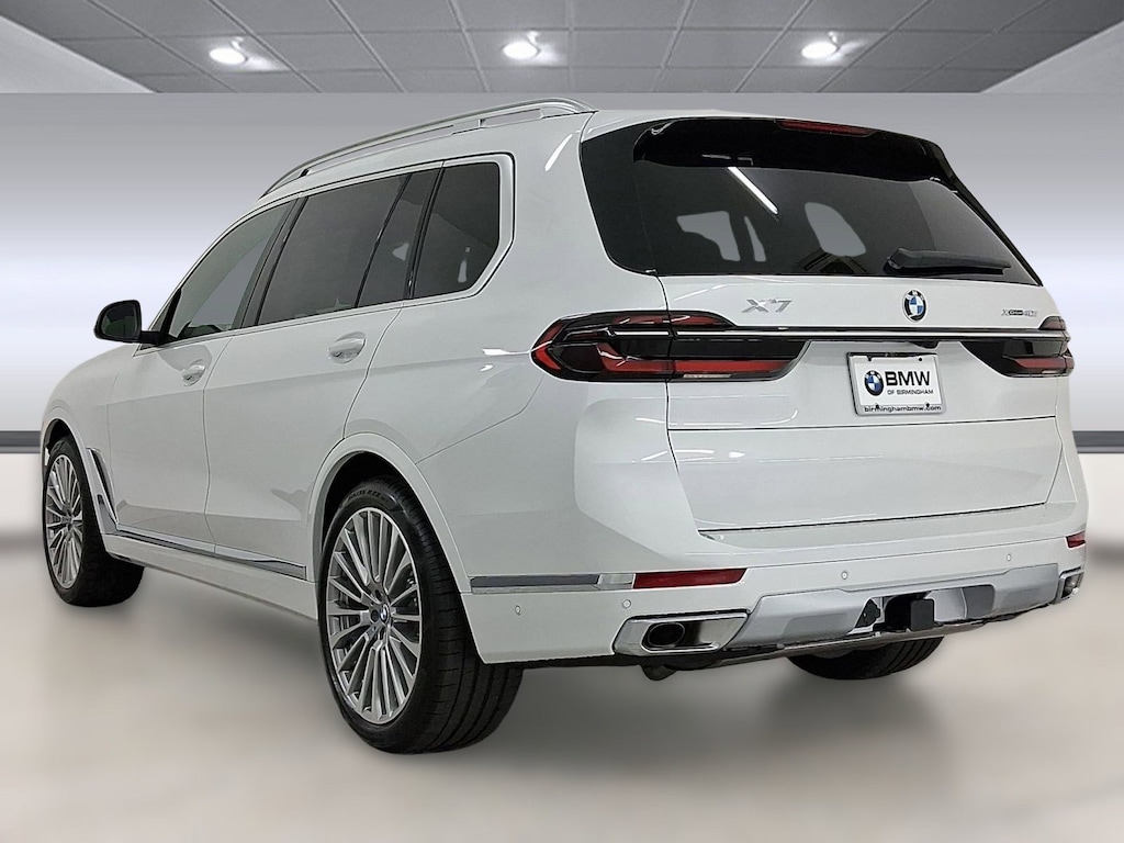 New 2026 BMW X7 xDrive40i SUV