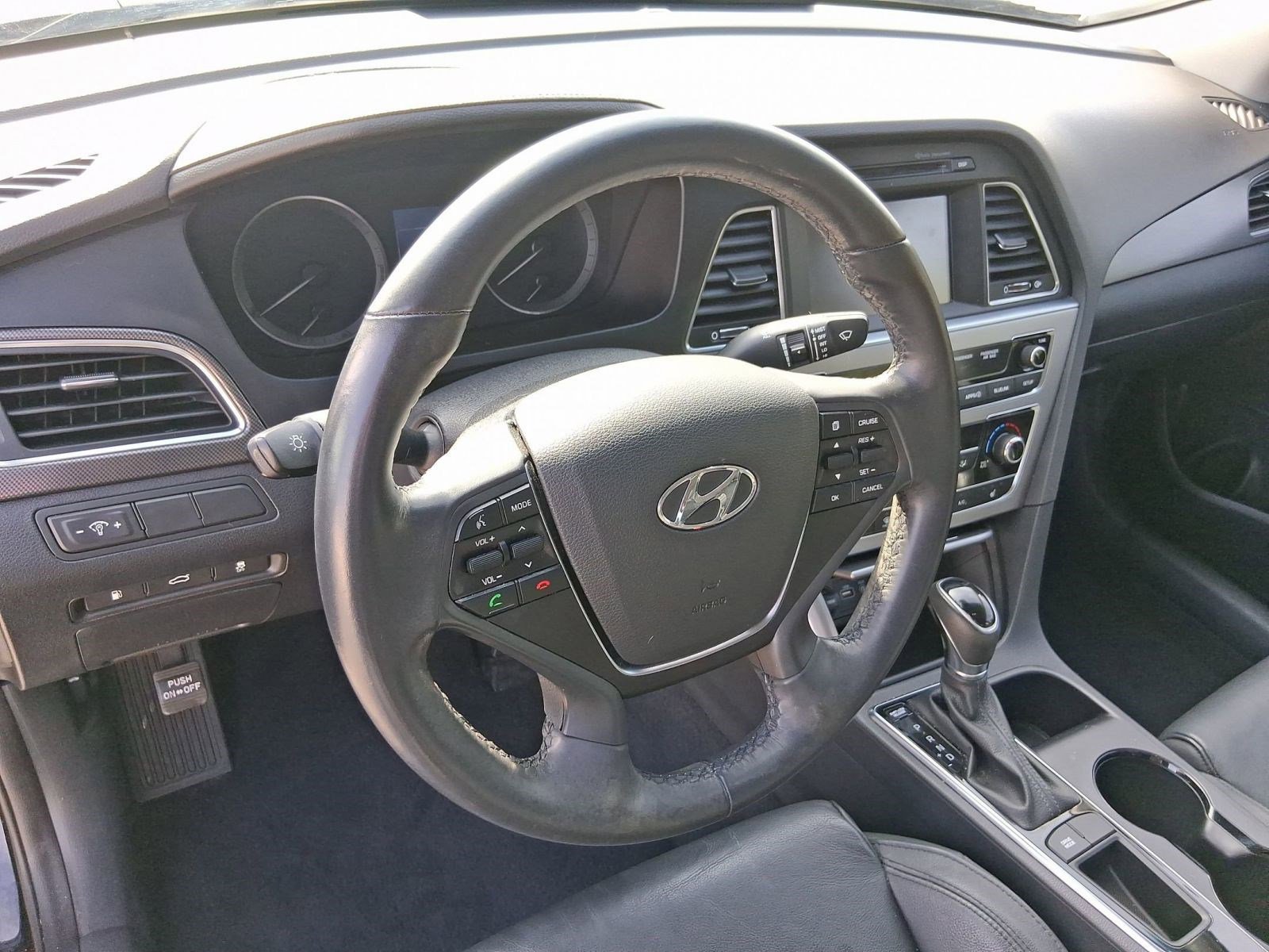 2017 Hyundai Sonata Sport photo 3