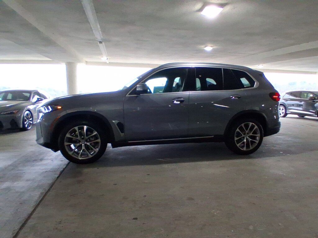Used 2025 BMW X5 xDrive40i xDrive40i Sports Activity Vehicle