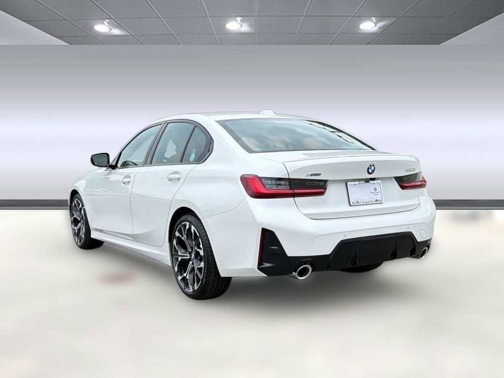 New 2026 BMW 330i xDrive Sedan