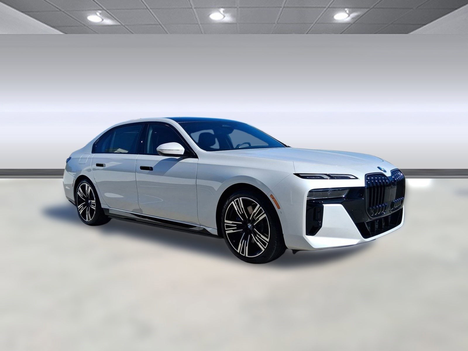 2026 BMW 7 Series 750e - Photo 6