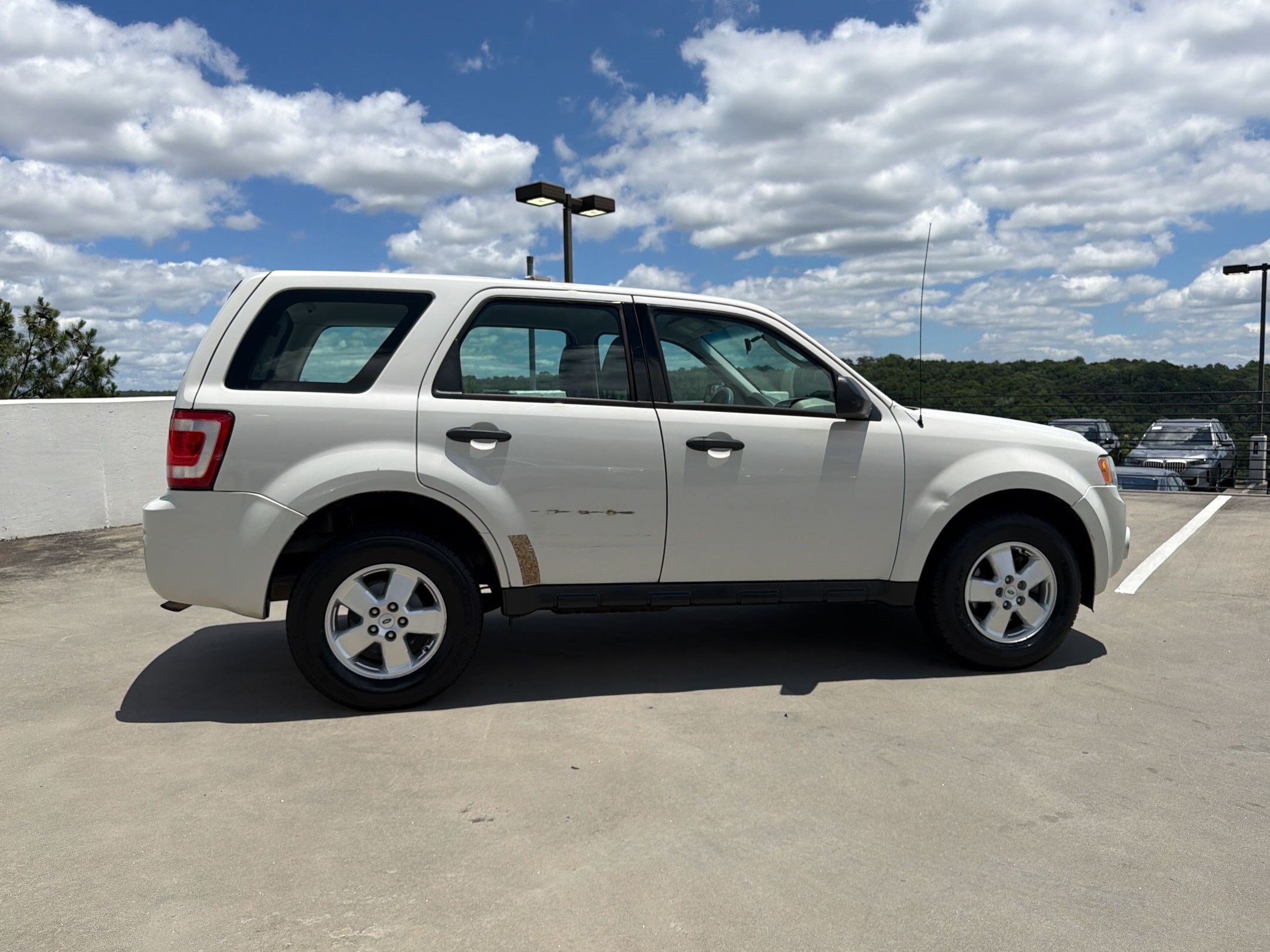 Escape XLS SUV