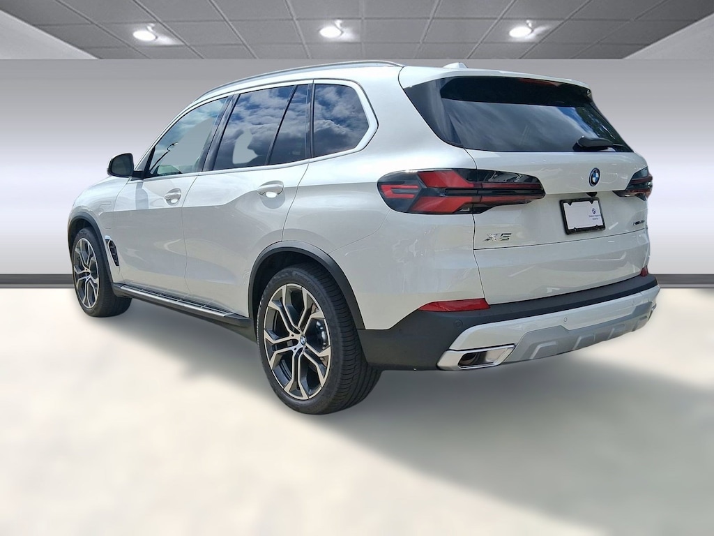 New 2026 BMW X5 PHEV xDrive50e SUV