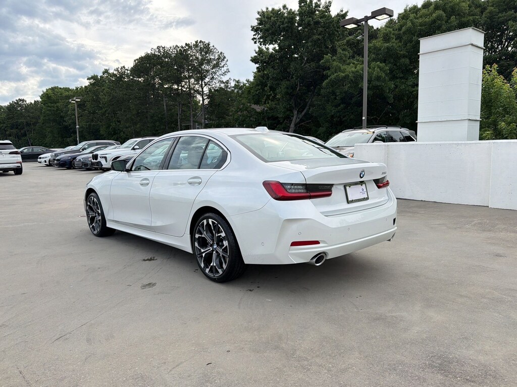 New 2026 BMW 330i Sedan