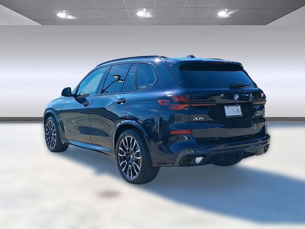 New 2026 BMW X5 PHEV xDrive50e SUV