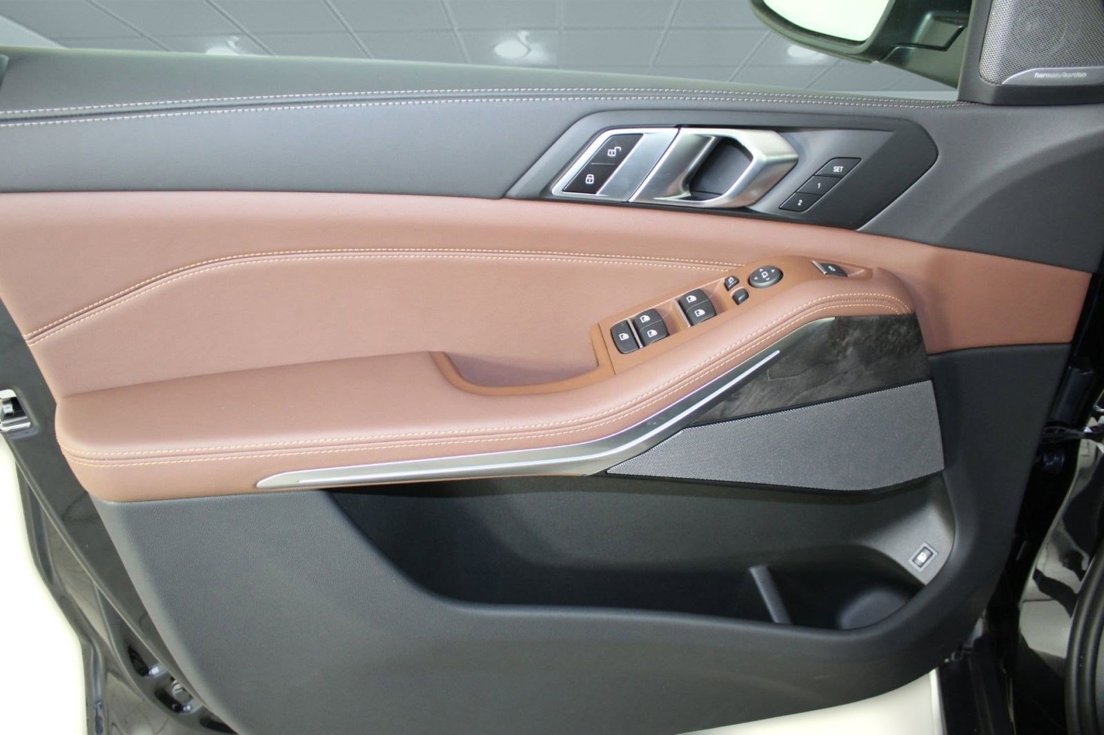 2026 BMW X5 50e - Photo 11