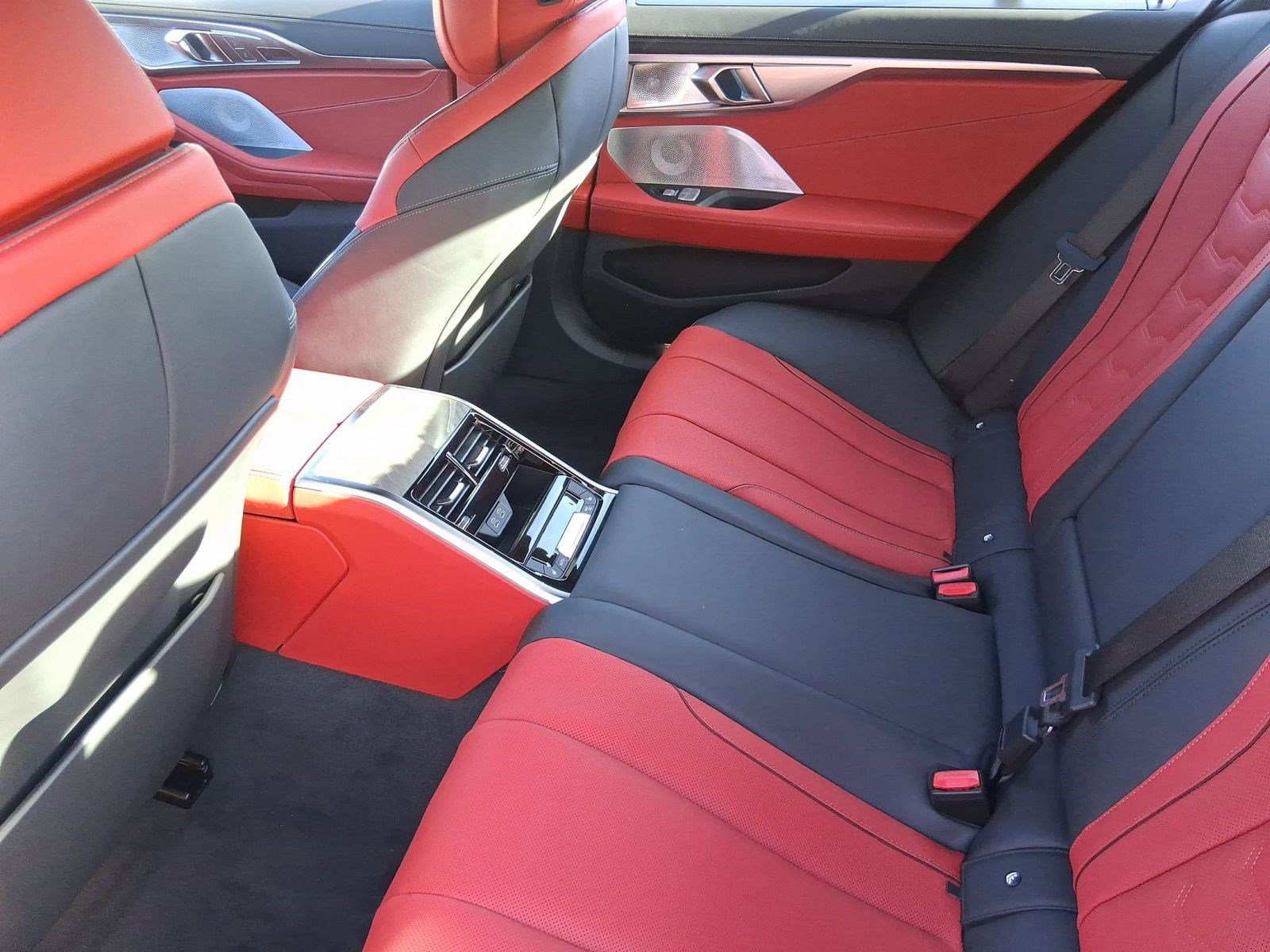2026 BMW 8 Series 840i - Photo 29