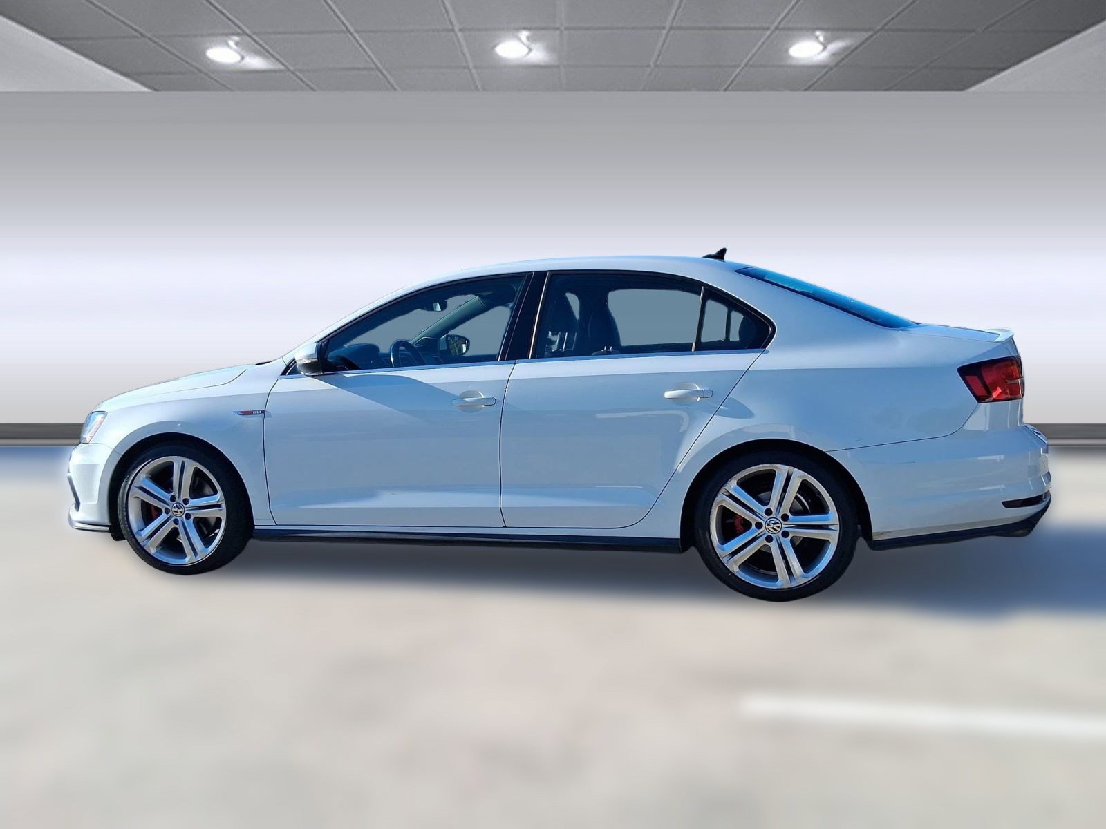 2017 Volkswagen Jetta GLI photo 2