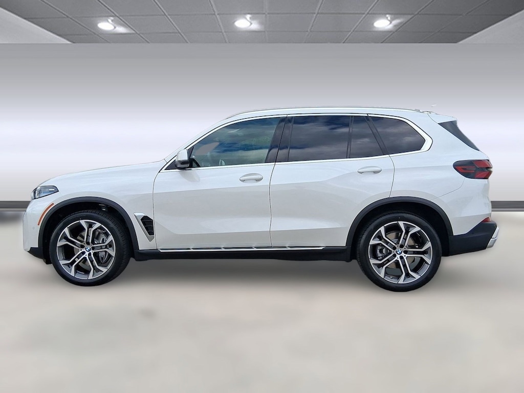 New 2026 BMW X5 sDrive40i SUV