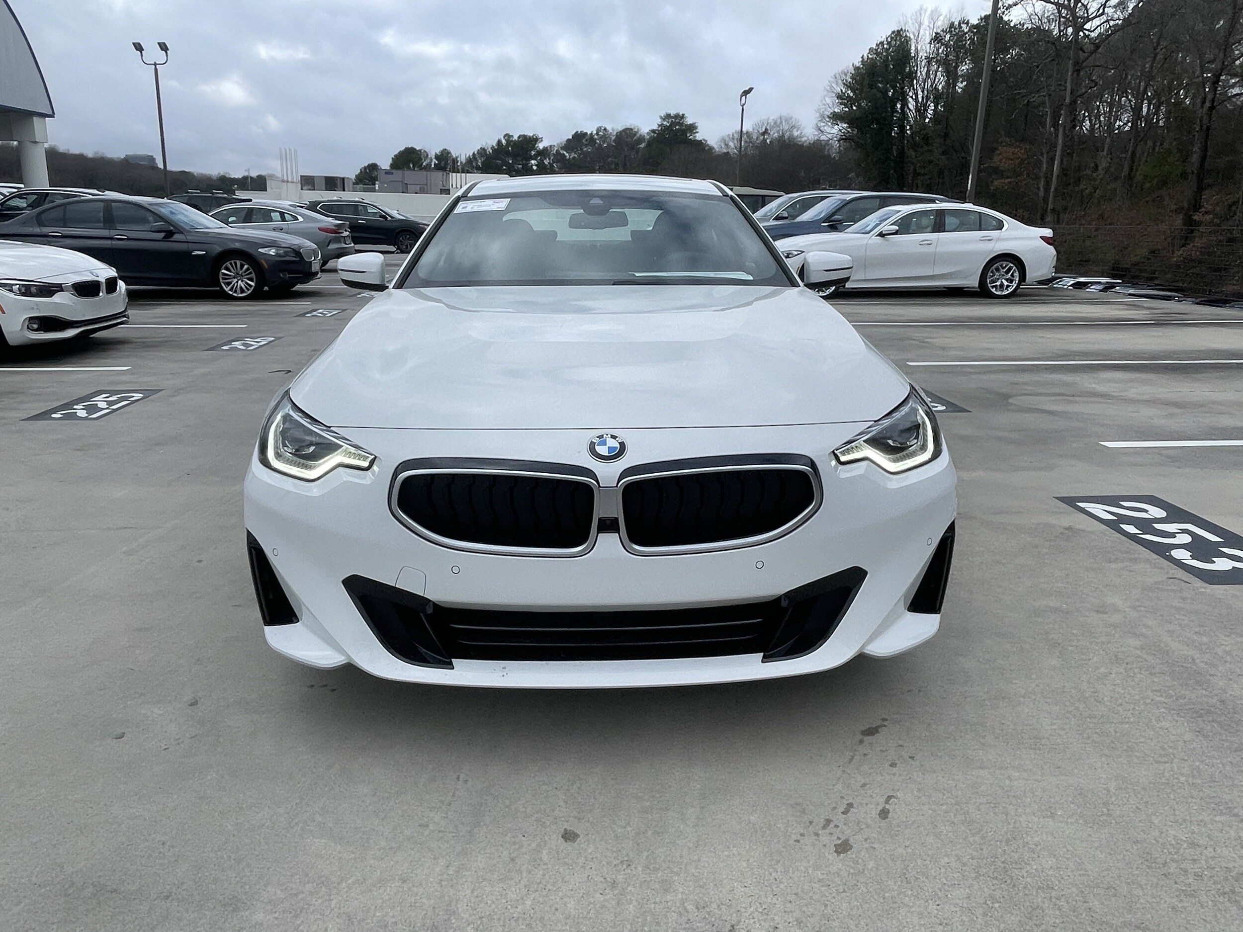 2025 Bmw 230i Coupe photo 2