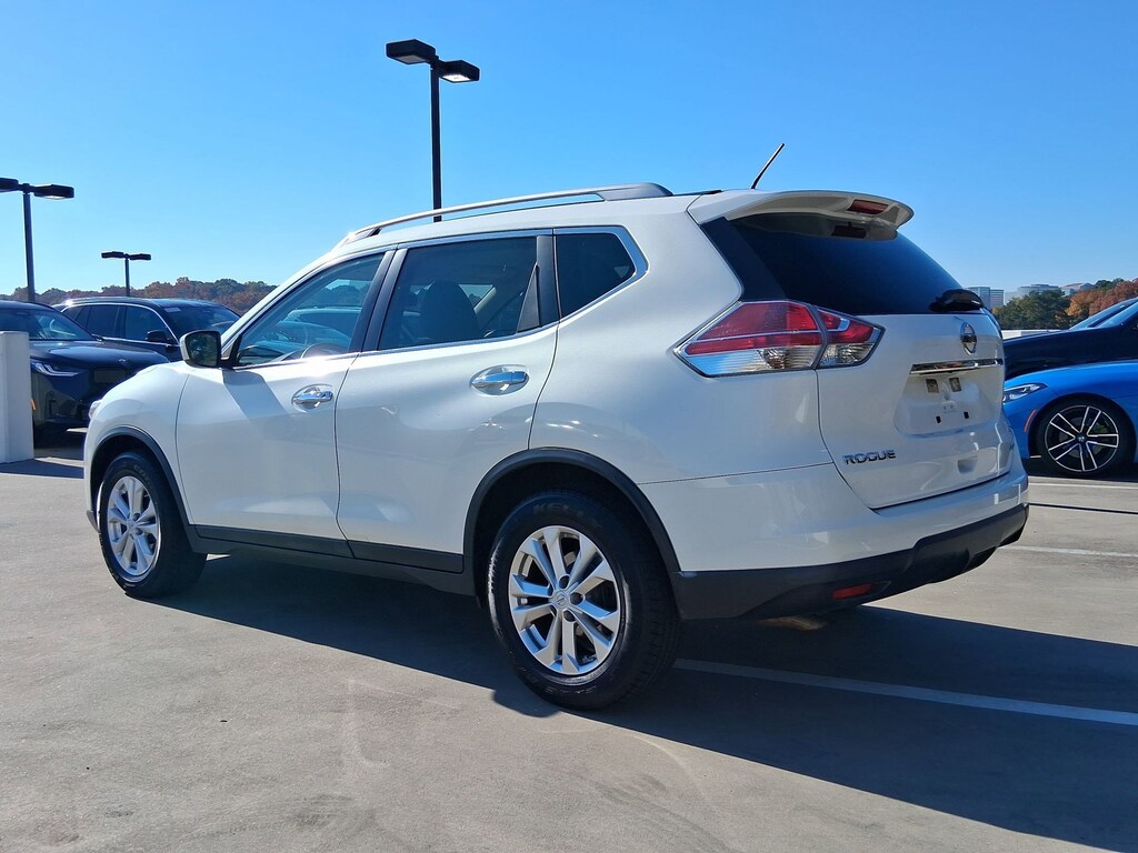 Used 2014 Nissan Rogue SV FWD SV