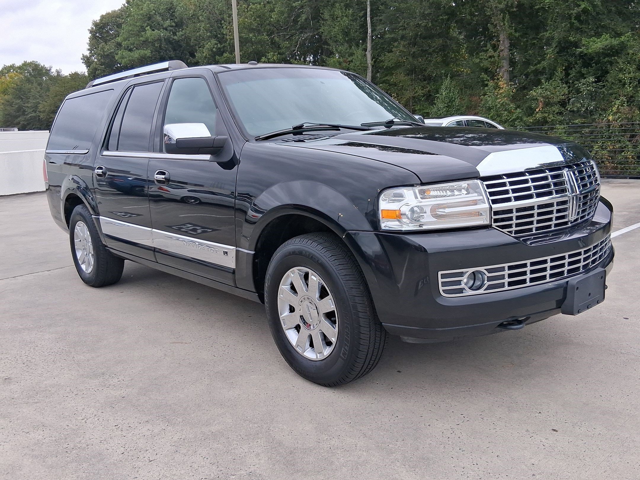 2014 Lincoln Navigator L photo 4