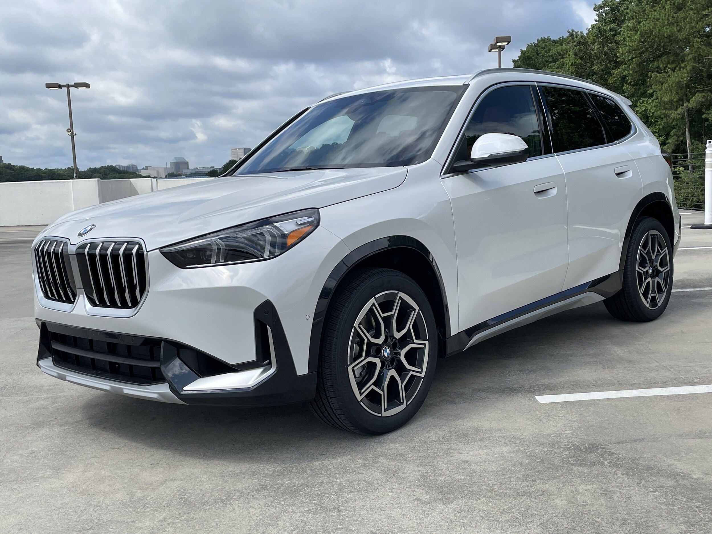 2025 Bmw X1 XDrive28i photo 3