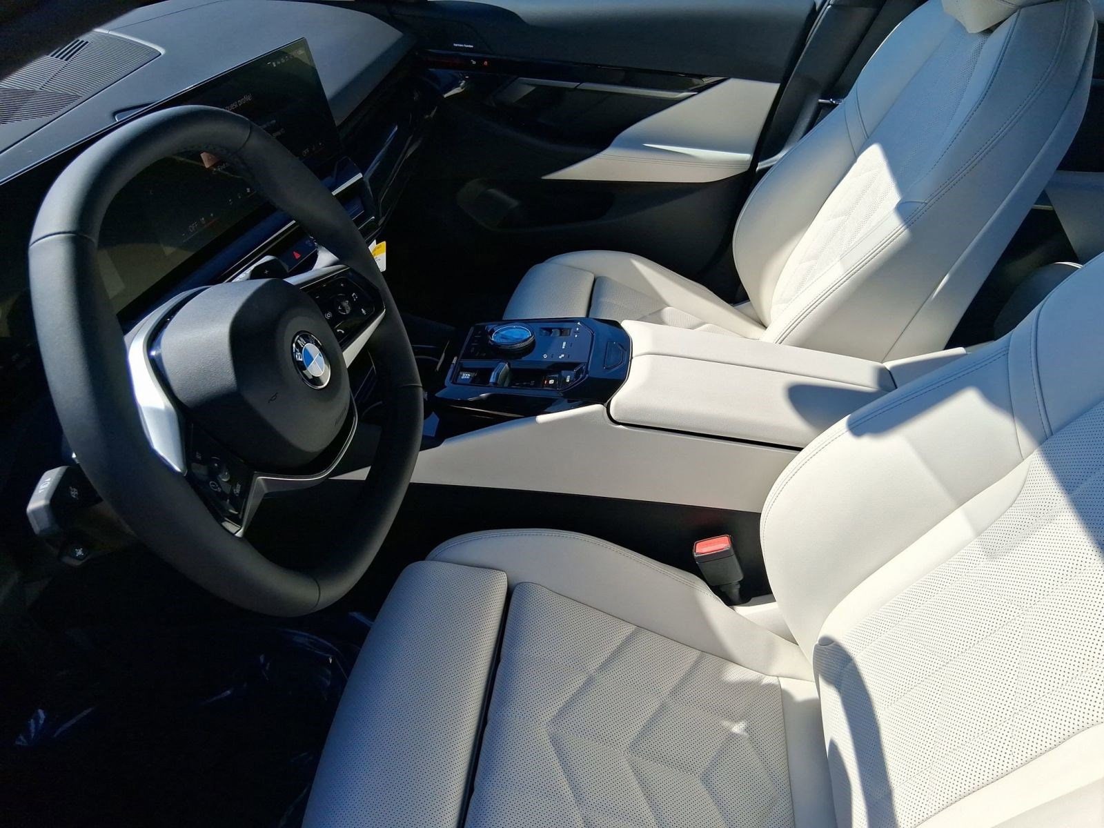 2026 BMW 5 Series 530i - Photo 20