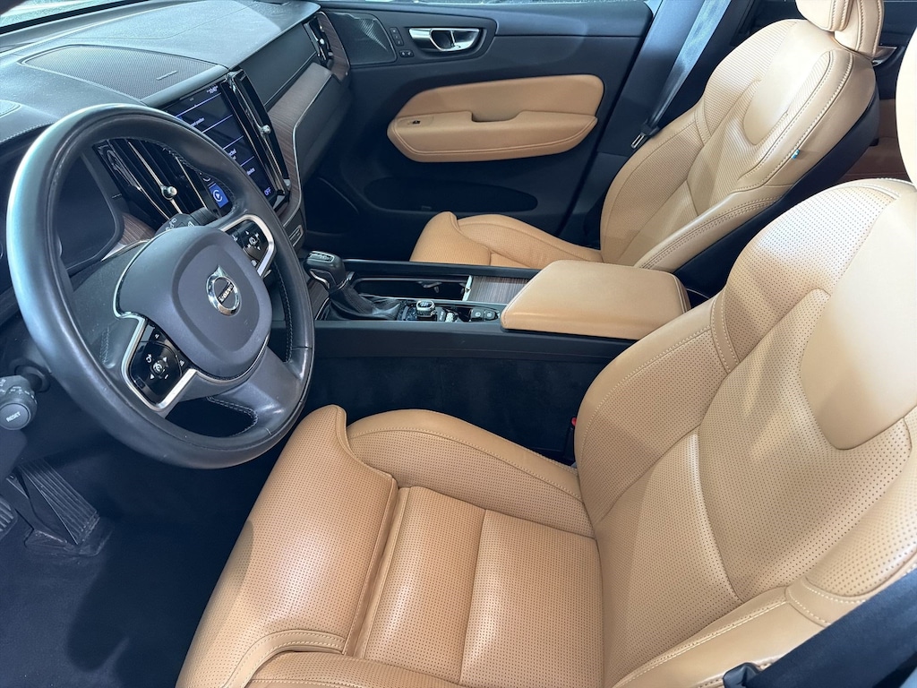 Used 2021 Volvo XC60 T5 Inscription SUV