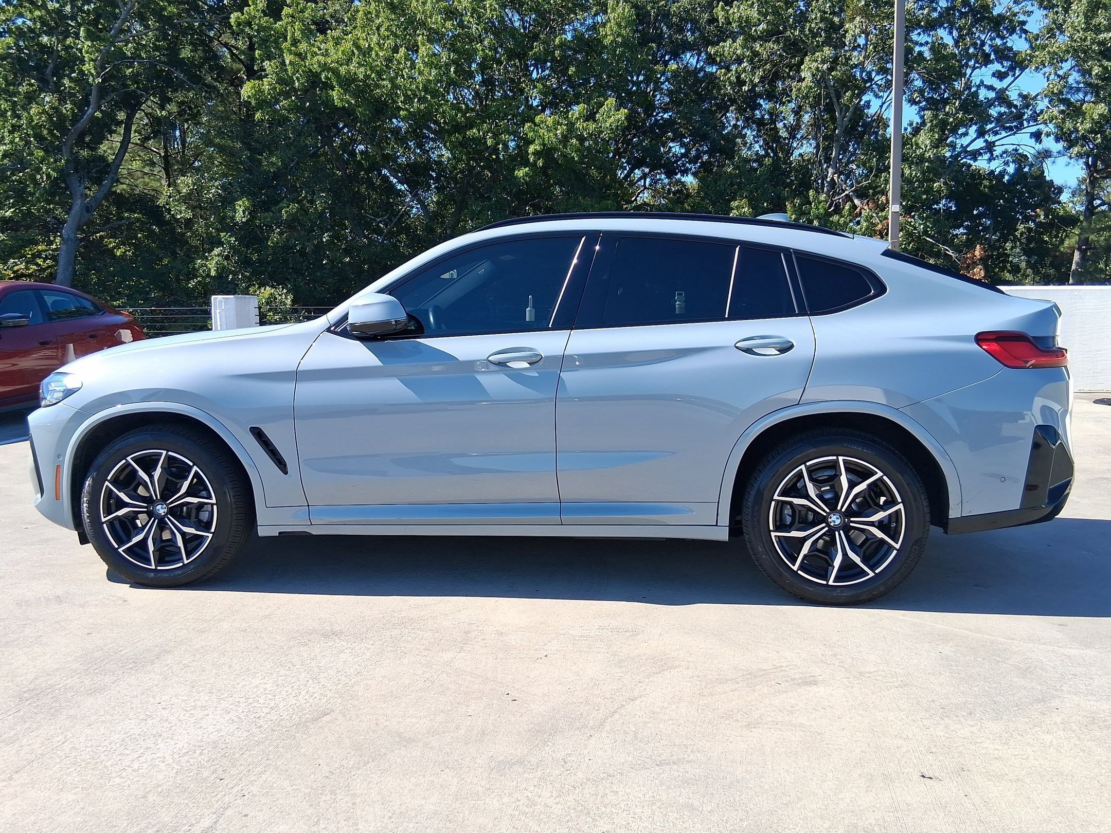 2023 Bmw X4 xDrive30i photo 2