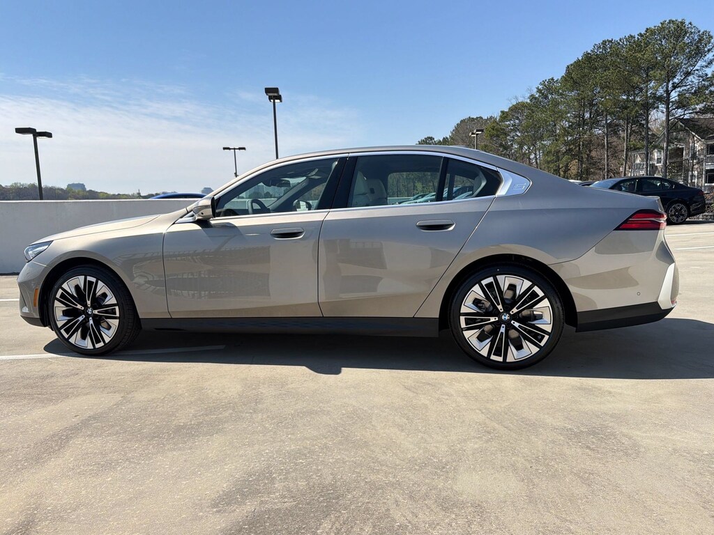 Used 2026 BMW 530i Sedan