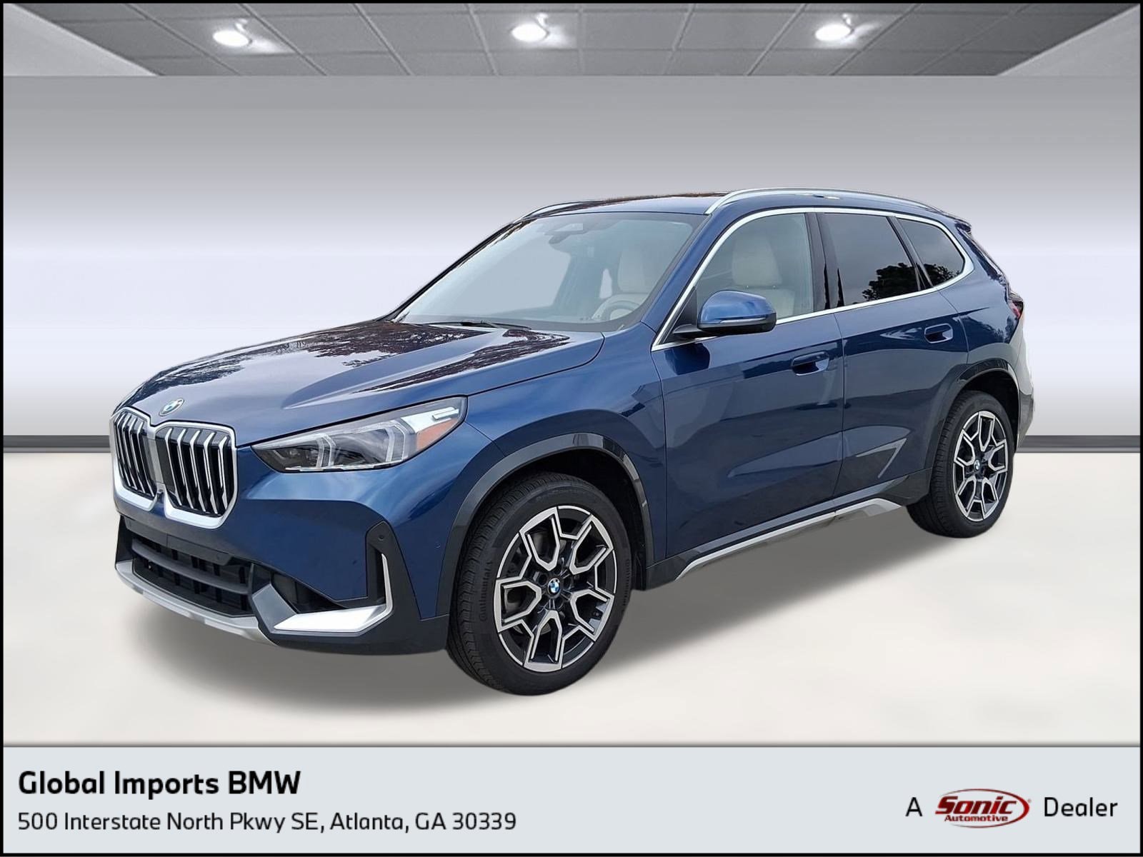 2025 BMW X1 28i's photo