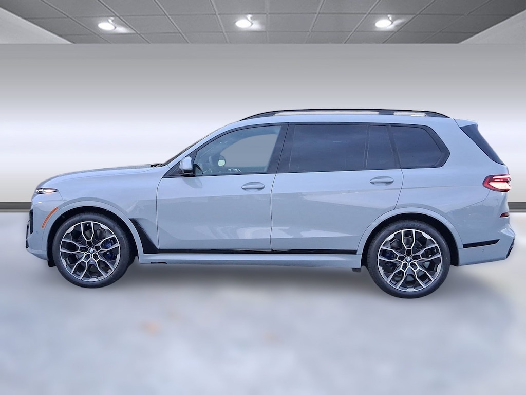 New 2026 BMW X7 xDrive40i SUV