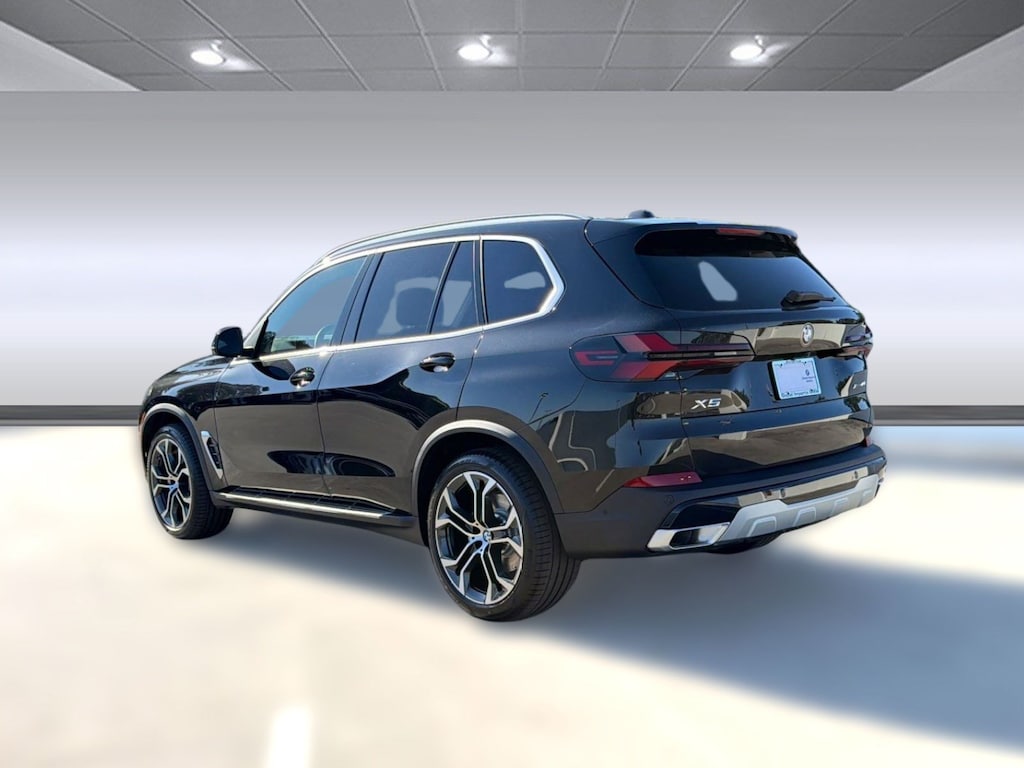 New 2026 BMW X5 xDrive40i SUV