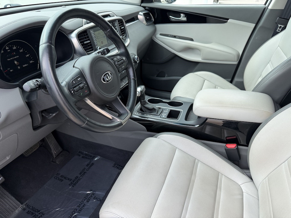 Used 2017 Kia Sorento 3.3L SX SUV
