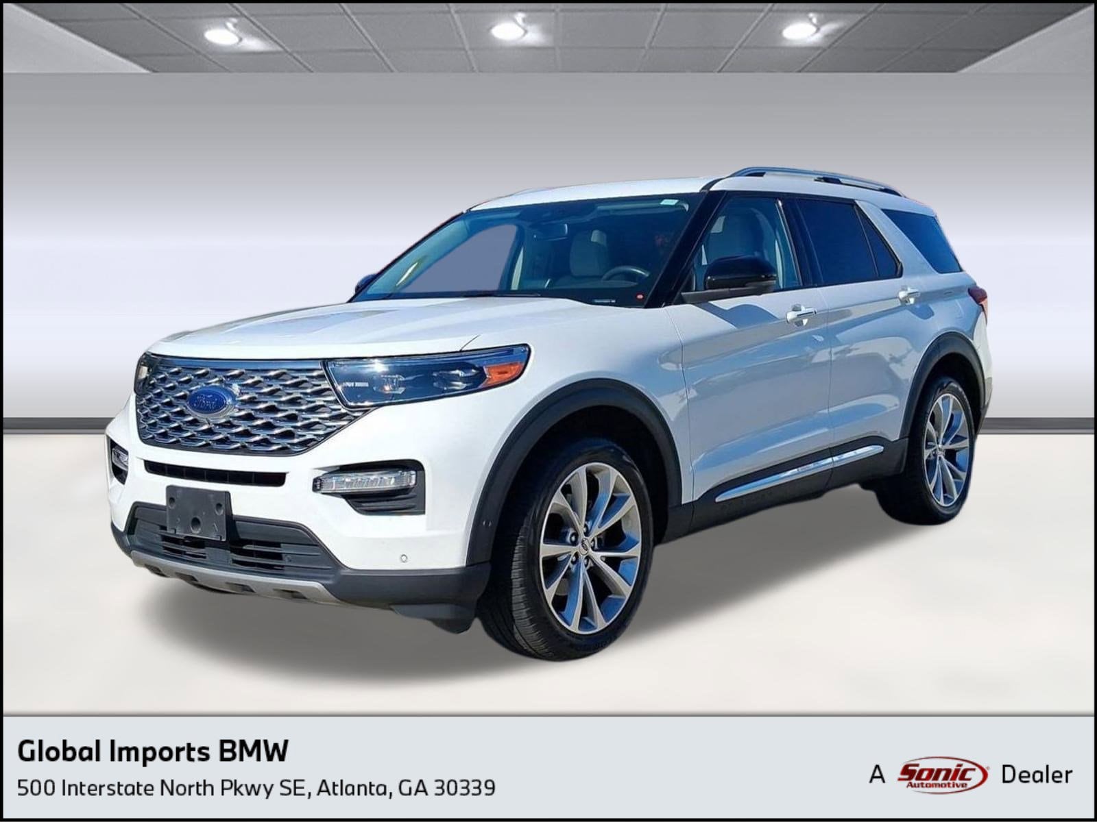 2021 Ford Explorer Platinum's photo