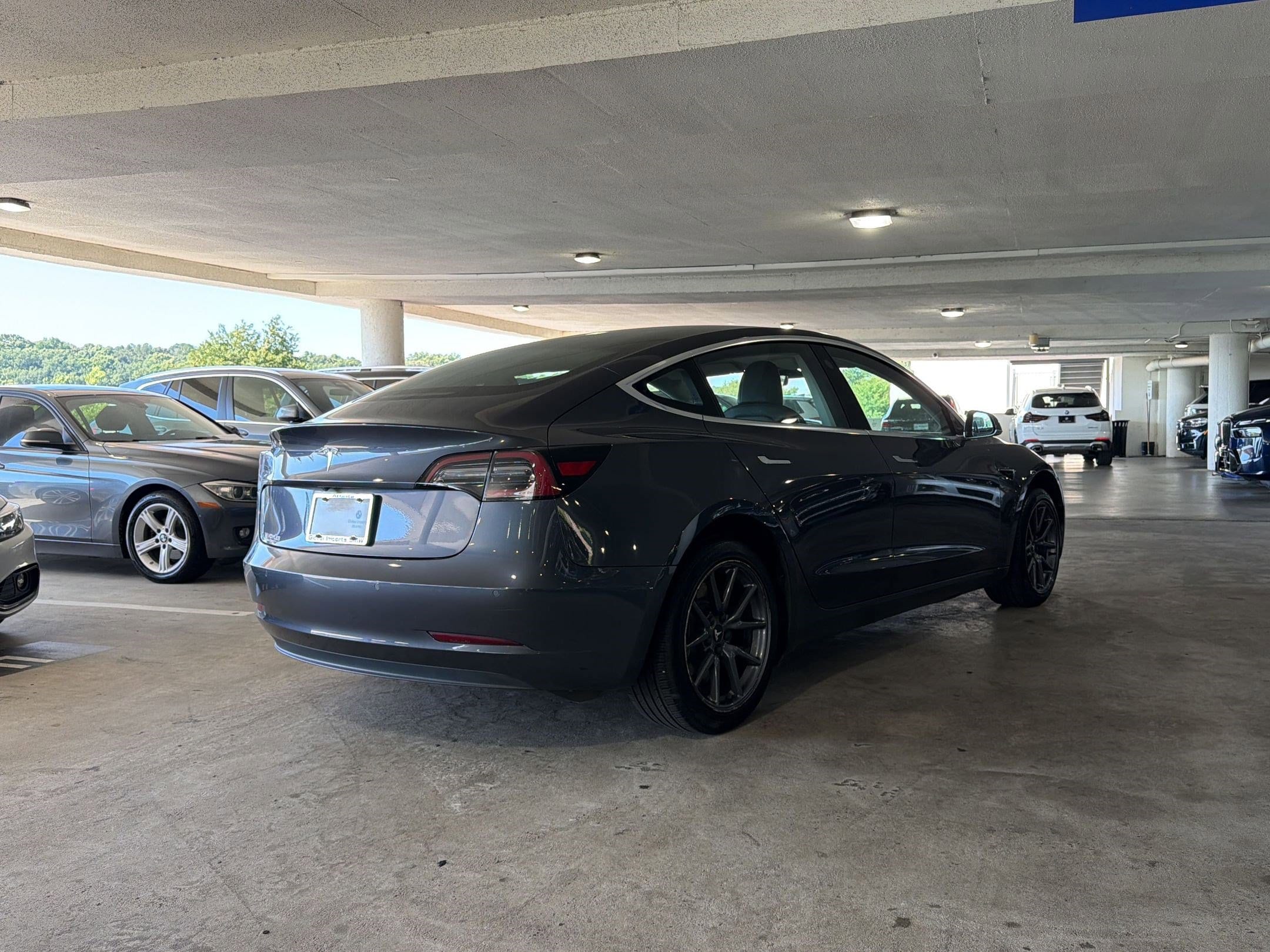 Model 3 Long Range Sedan
