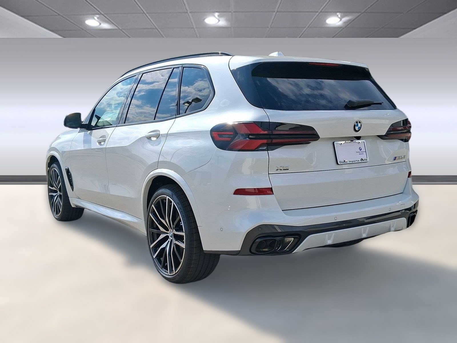 2026 Bmw X5 M60i photo 2