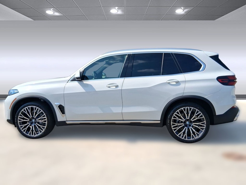 New 2026 BMW X5 sDrive40i SUV