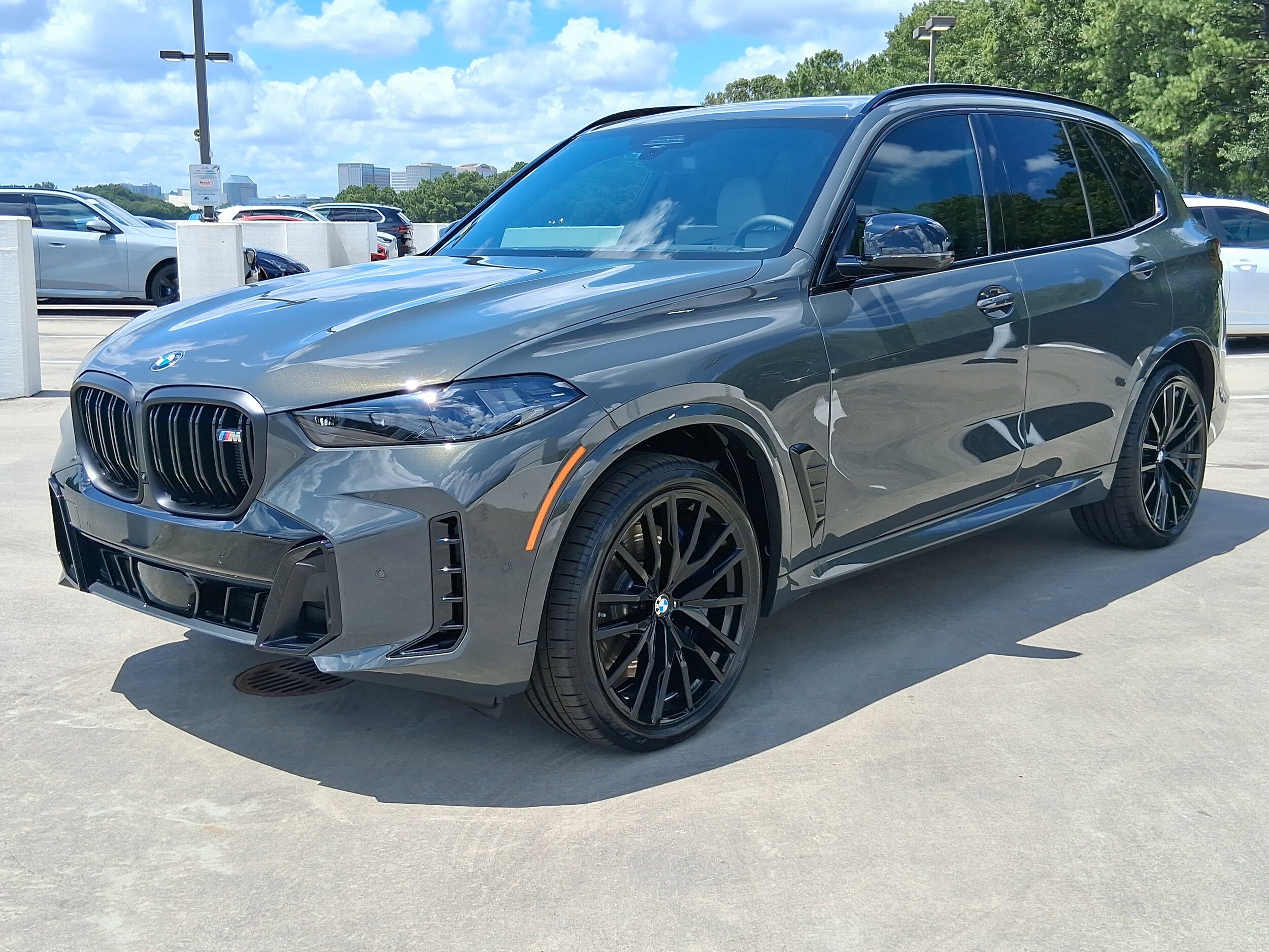 2025 Bmw X5 M60i photo 3