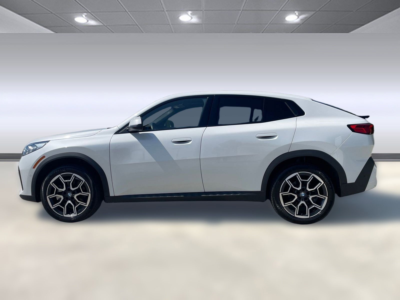 2025 Bmw X2 xDrive28i photo 2