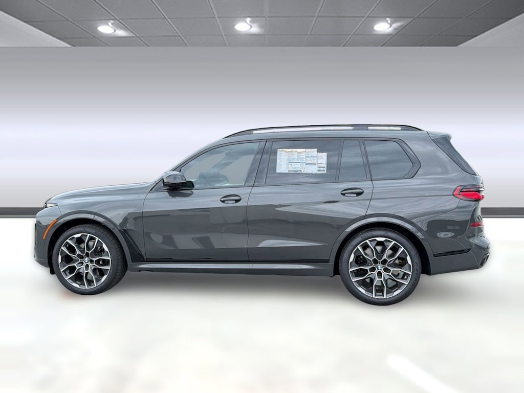 New 2026 BMW X7 M60i SUV