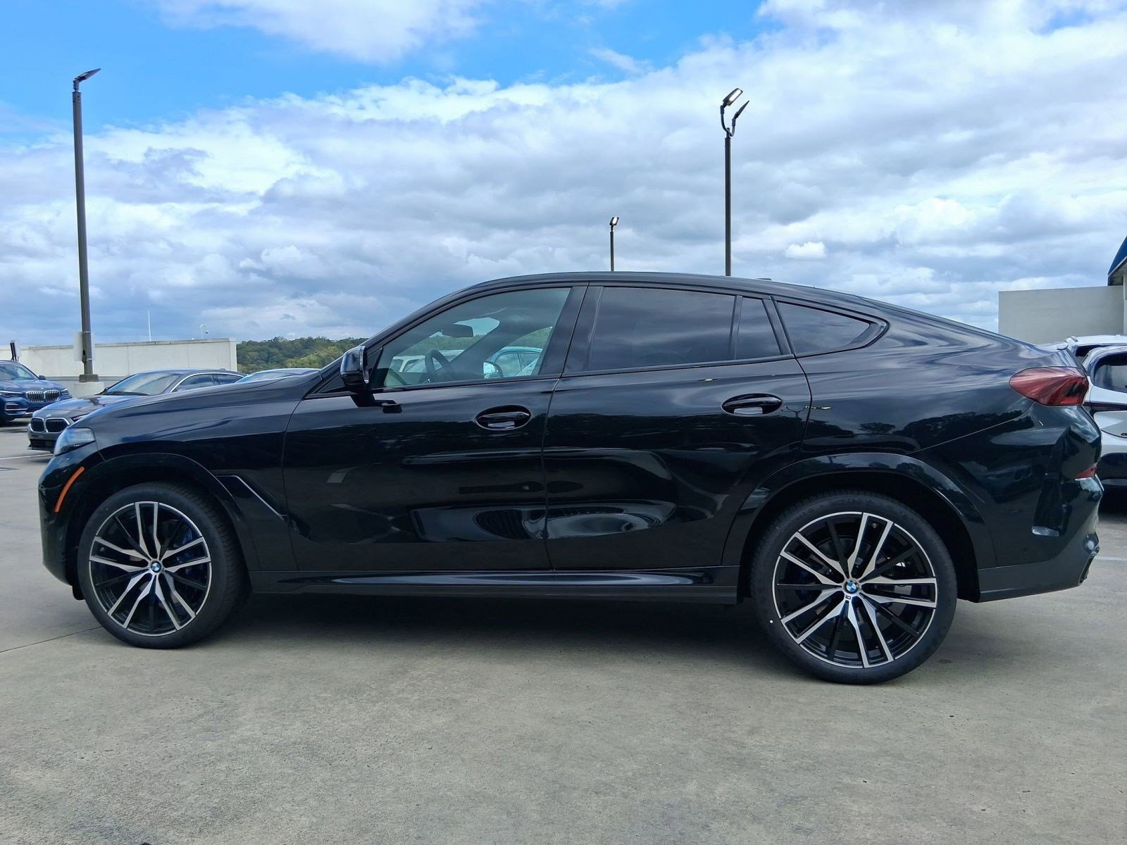 2026 Bmw X6 xDrive40i photo 2