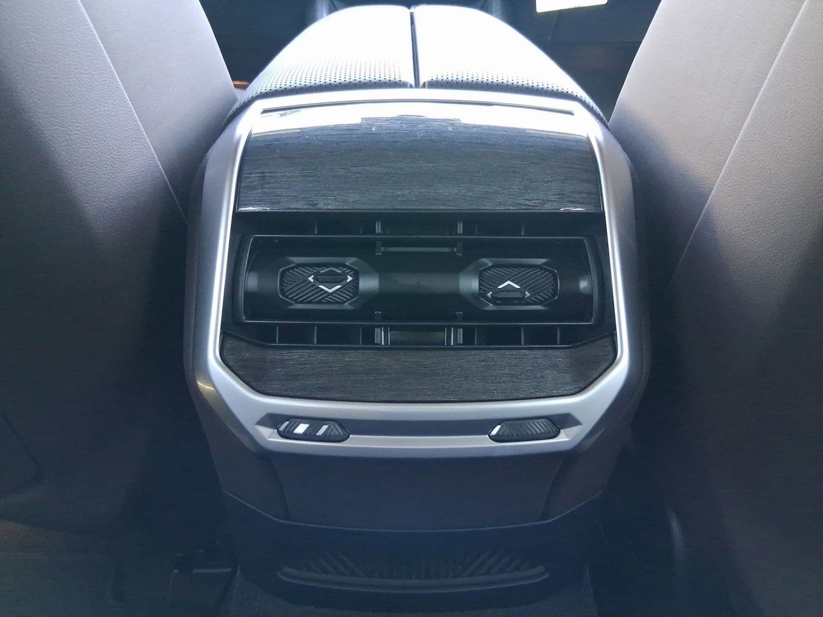 2026 BMW 7 Series 750e - Photo 29