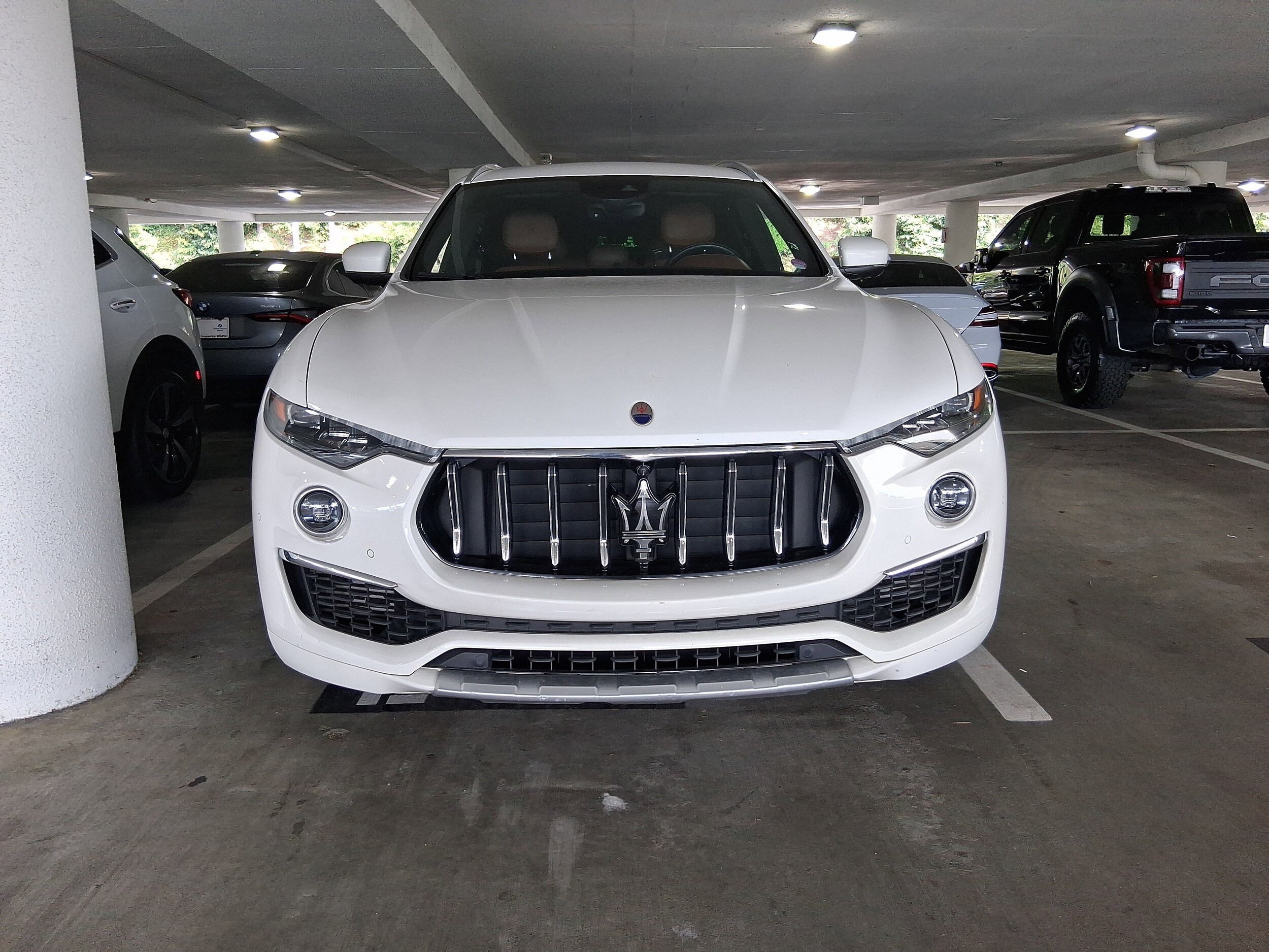 2021 Maserati Levante GranLusso photo 2