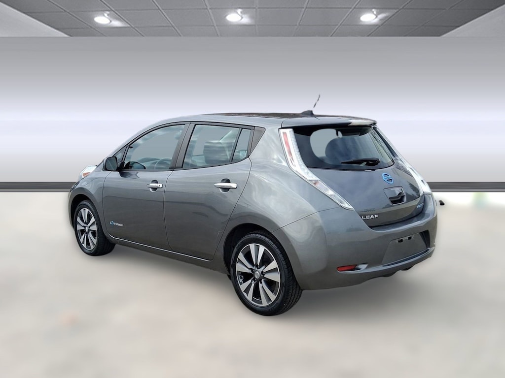 Used 2015 Nissan LEAF SV HB SV