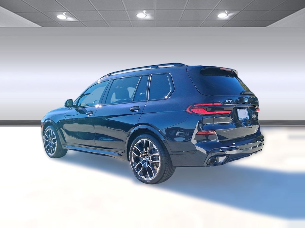 New 2026 BMW X7 xDrive40i SUV