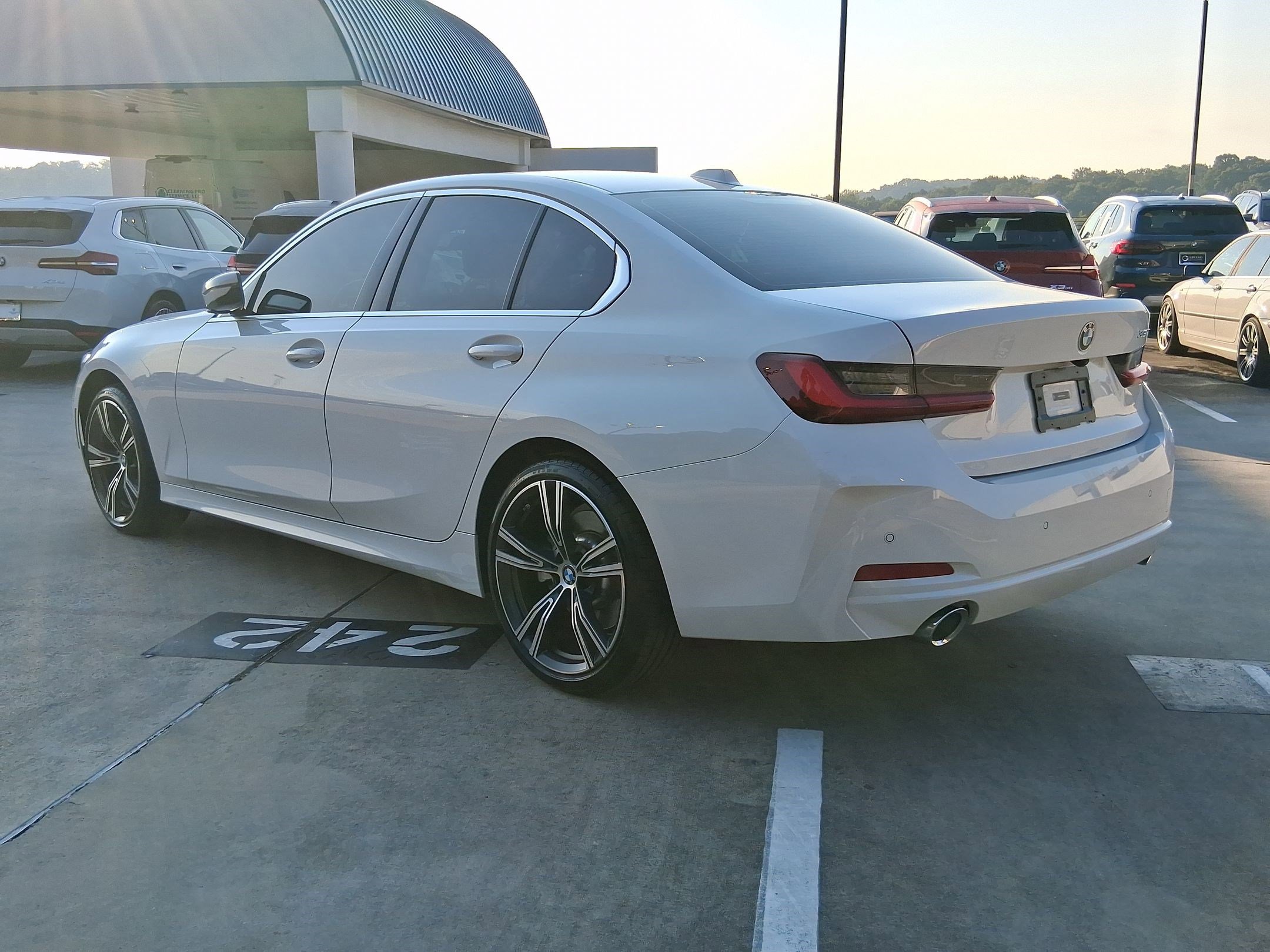 2024 Bmw 330i photo 3
