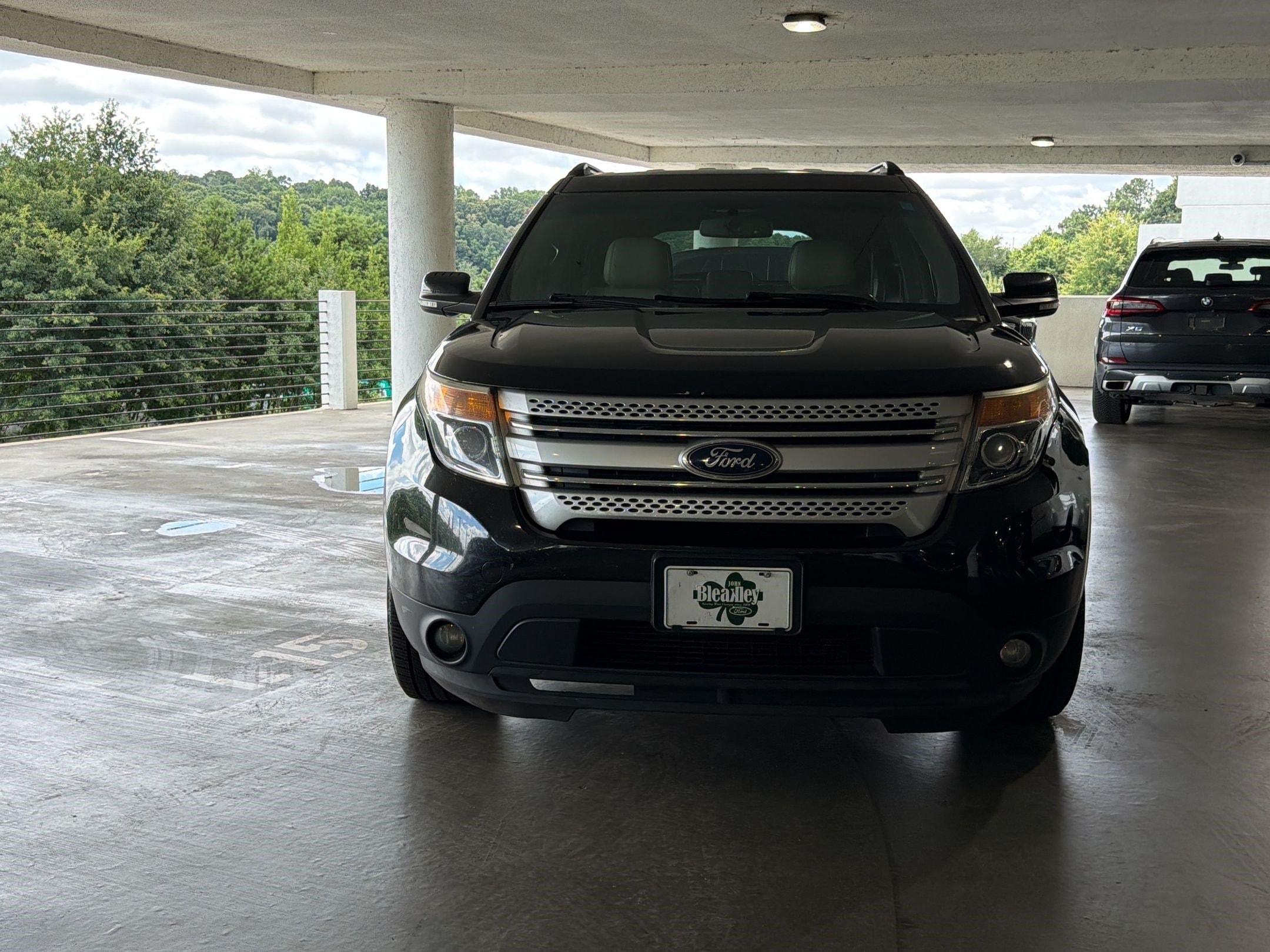 Explorer XLT SUV