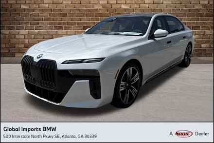 2025 BMW 740i Sedan