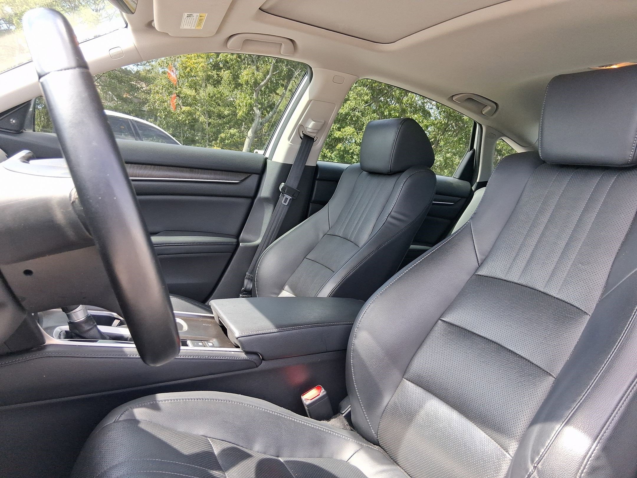 2018 Honda Accord EX-L photo 4