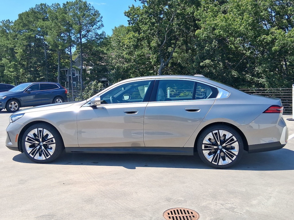 Used 2026 BMW 530i Sedan