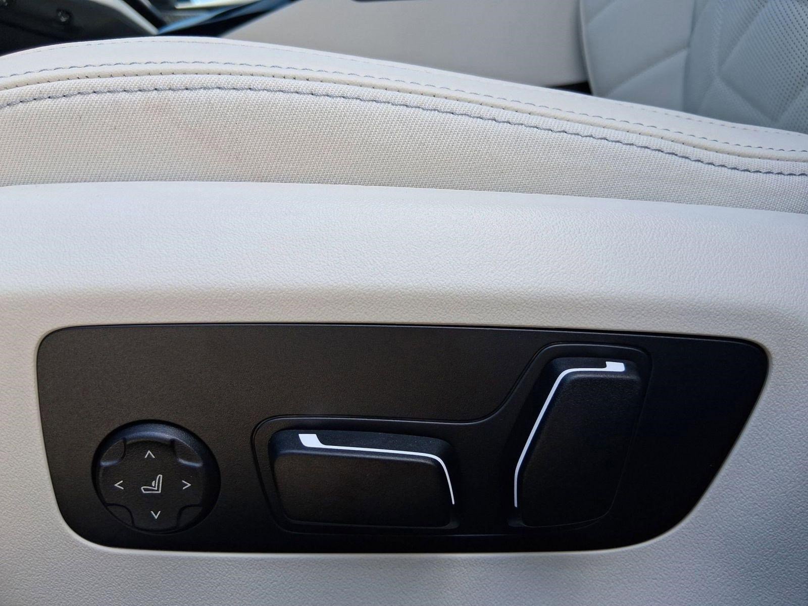 2026 BMW 5 Series 530i - Photo 11